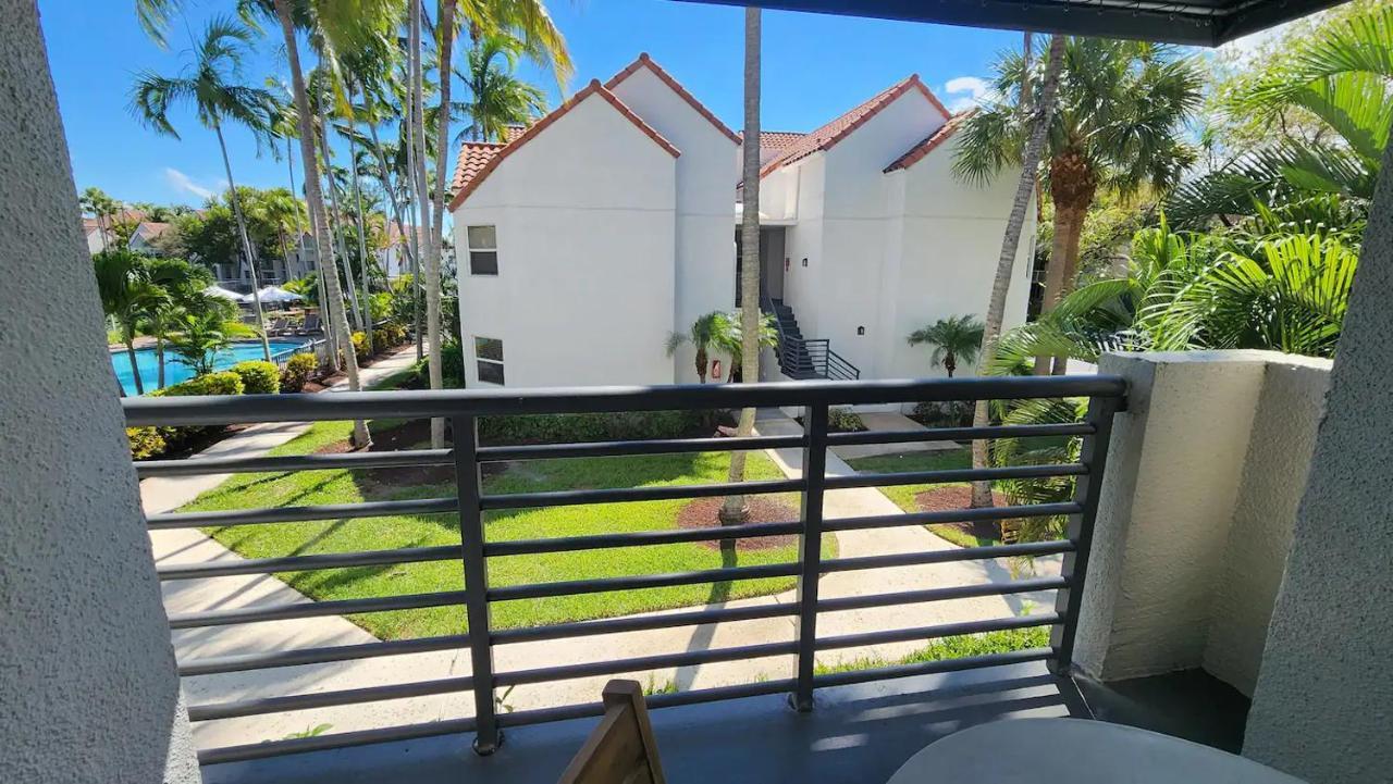 Dharma Home Suites Dania Beach At Sheridan Ocean Club Exterior photo